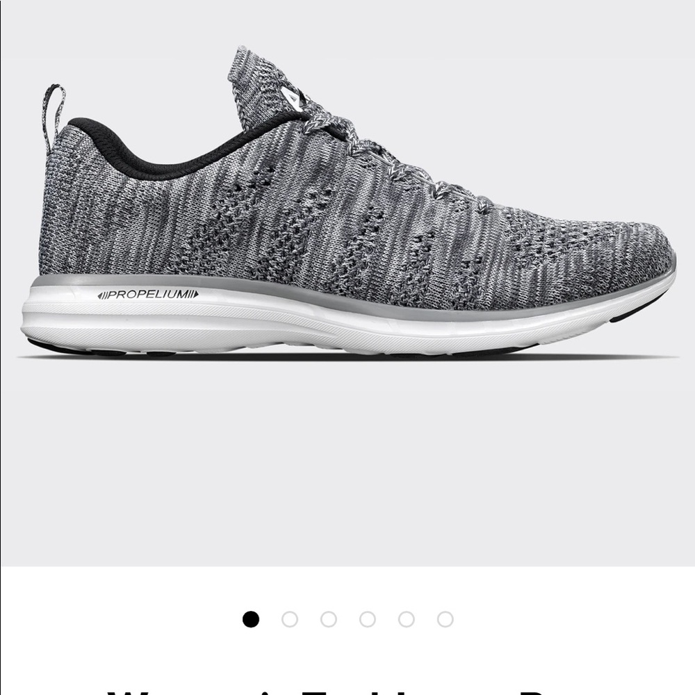 APL techloom pro sneaker